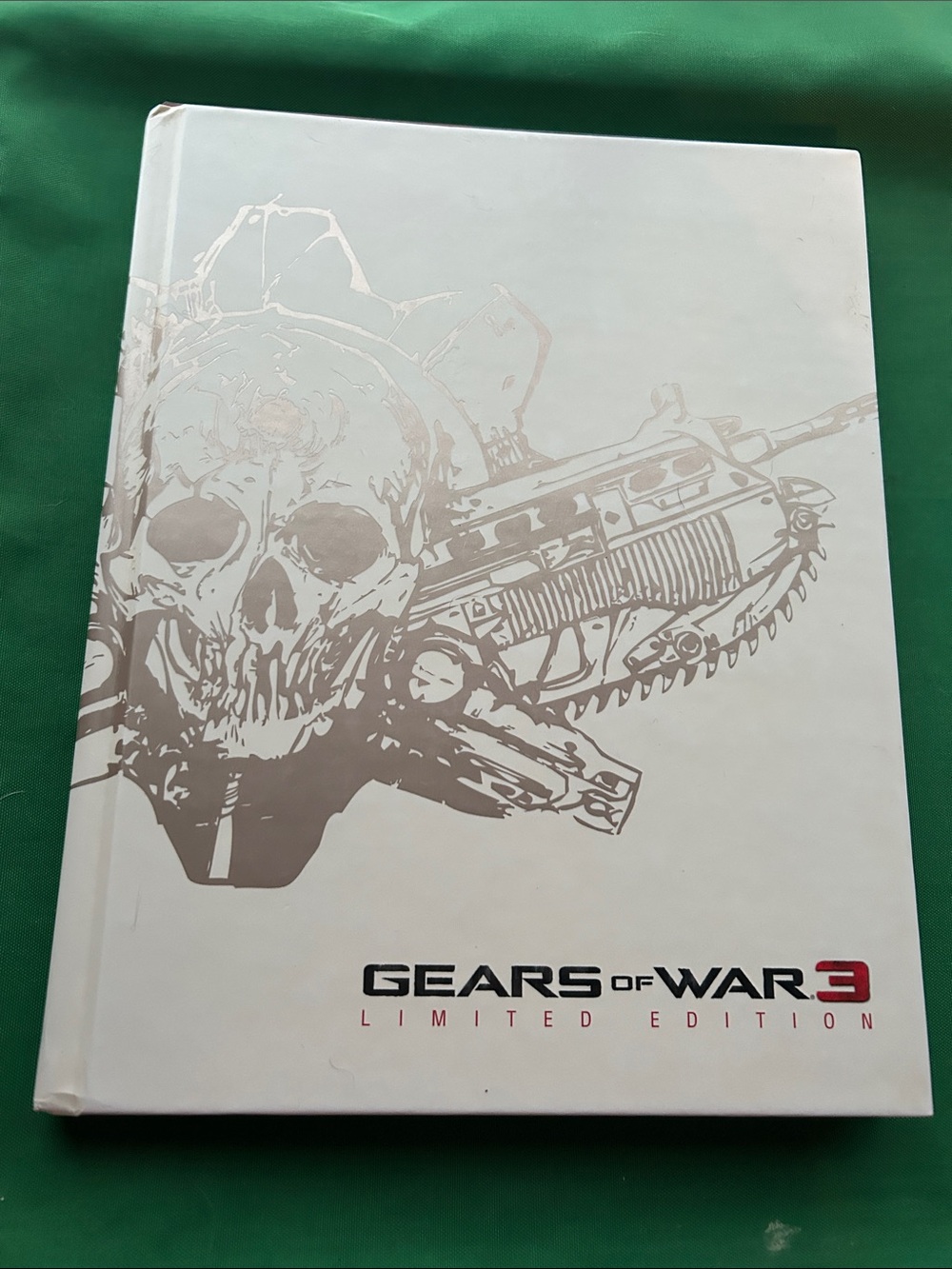 Hardcover limited edition Gears of War 3